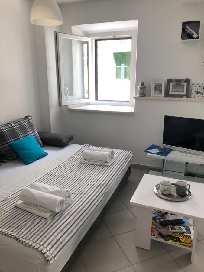 Apartment Estera Jelsa  Εξωτερικό φωτογραφία