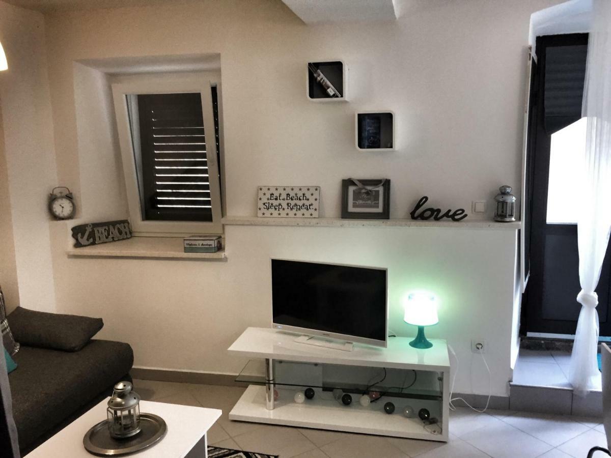 Apartment Estera Jelsa  Εξωτερικό φωτογραφία